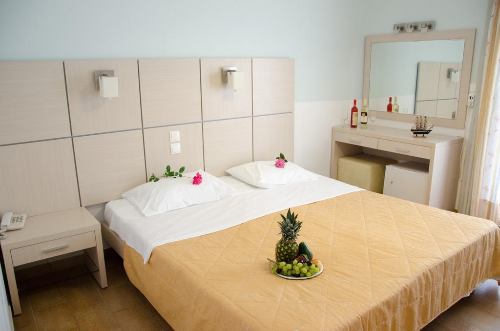 Athos Hotel นีดรี ห้อง รูปภาพ