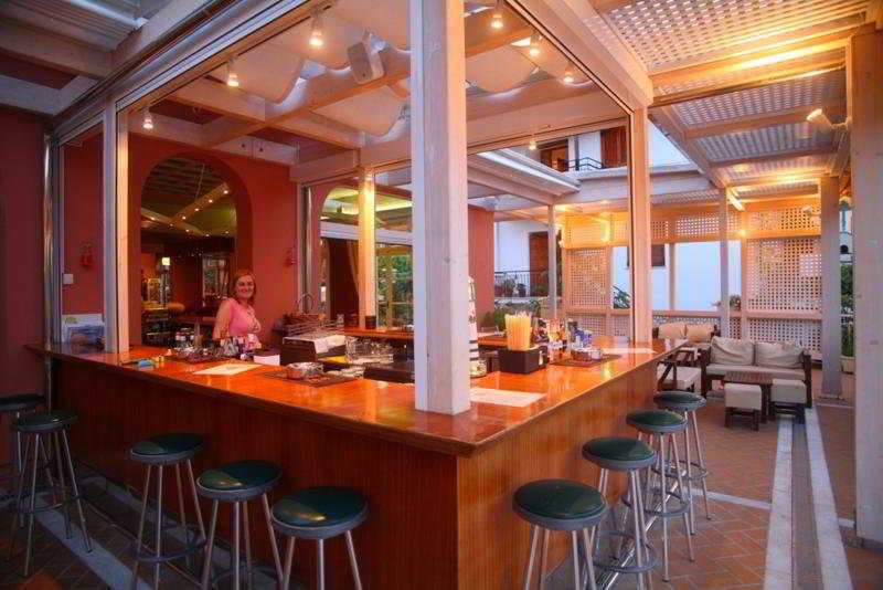 Athos Hotel นีดรี ภายนอก รูปภาพ