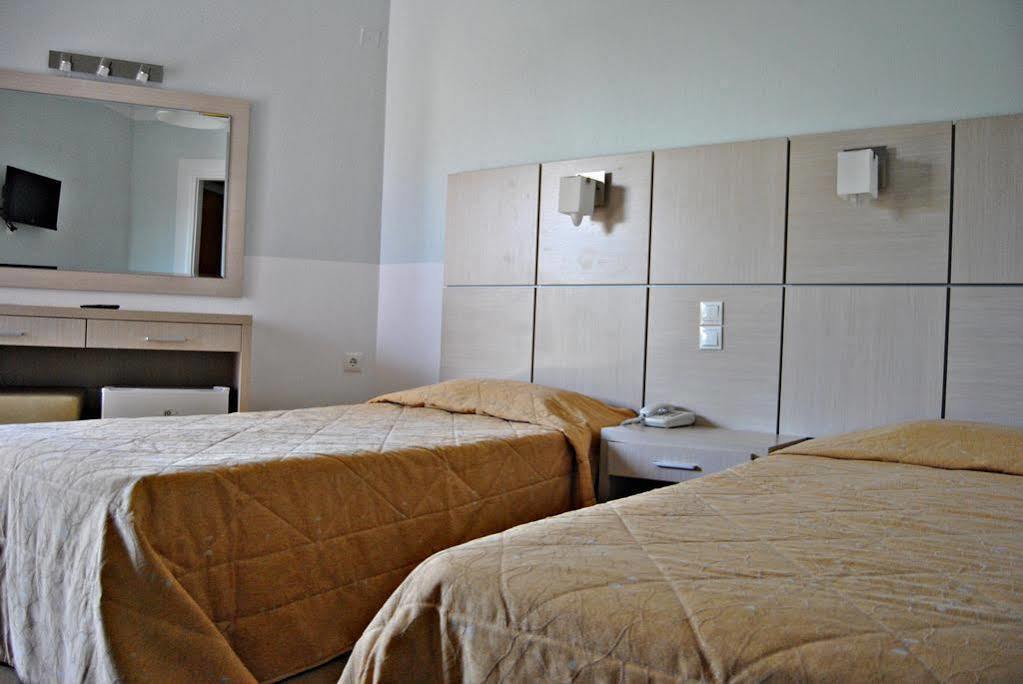 Athos Hotel นีดรี ภายนอก รูปภาพ