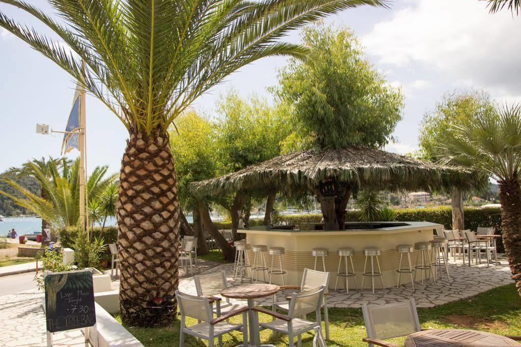 Athos Hotel นีดรี ภายนอก รูปภาพ