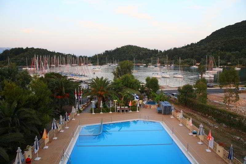 Athos Hotel นีดรี ภายนอก รูปภาพ